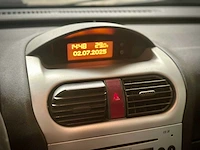 Opel corsa 1.4 16v silverline, 98-sl-xr - afbeelding 2 van  13