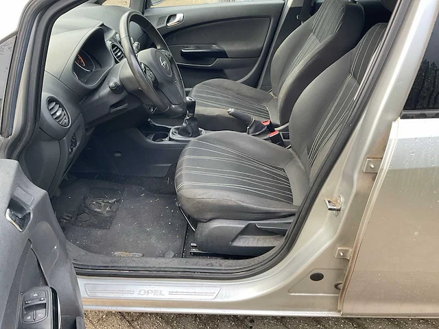 Opel corsa 64-phz-5 - afbeelding 19 van  34
