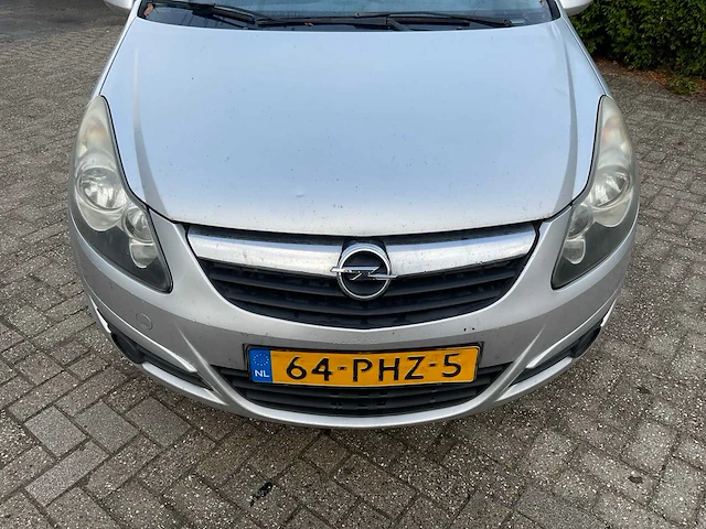 Opel corsa 64-phz-5 - afbeelding 32 van  34