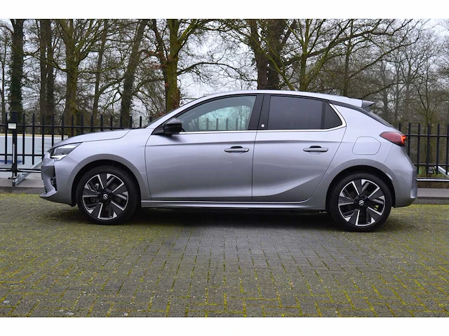 Opel corsa-e ultimate 1-fase - personenauto - afbeelding 24 van  28
