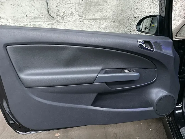 Opel corsa opc 1.6-16v t color edition 150pk 2011, g-495-dh - afbeelding 32 van  58