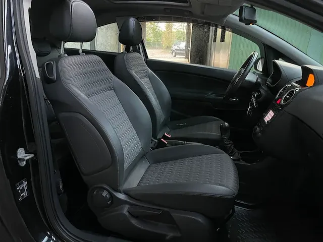 Opel corsa opc 1.6-16v t color edition 150pk 2011, g-495-dh - afbeelding 38 van  58