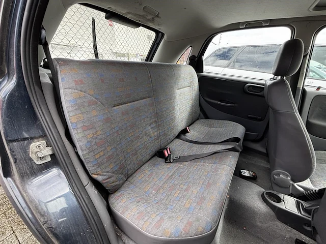 Opel corsa,2002 - afbeelding 10 van  36