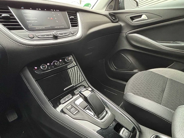Opel grandland x 1.6 turbo hybrid business elegance; k-332-pp - afbeelding 11 van  32
