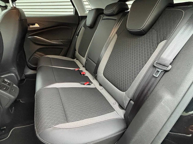 Opel grandland x 1.6 turbo hybrid business elegance; k-332-pp - afbeelding 32 van  32