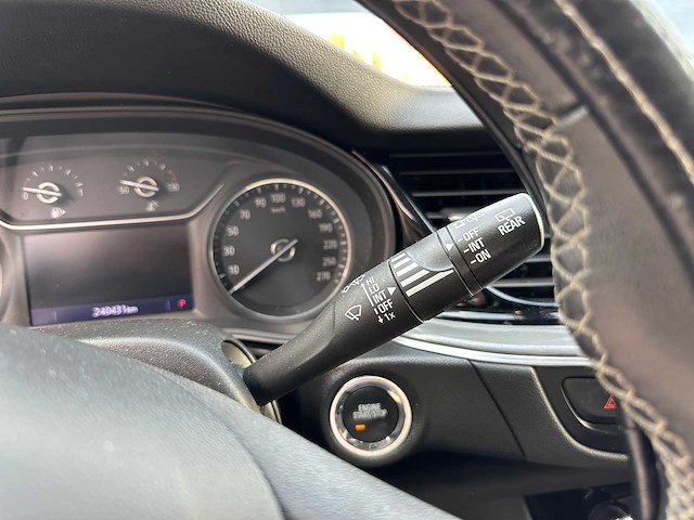 Opel insignia sports tourer 1.6 cdti business executive 136pk 2019, k-216-zv - afbeelding 15 van  38