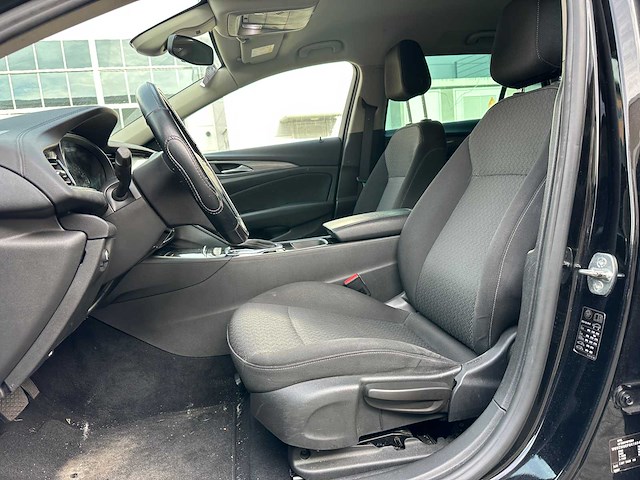 Opel insignia sports tourer 1.6 cdti business executive 136pk 2019, k-216-zv - afbeelding 21 van  38