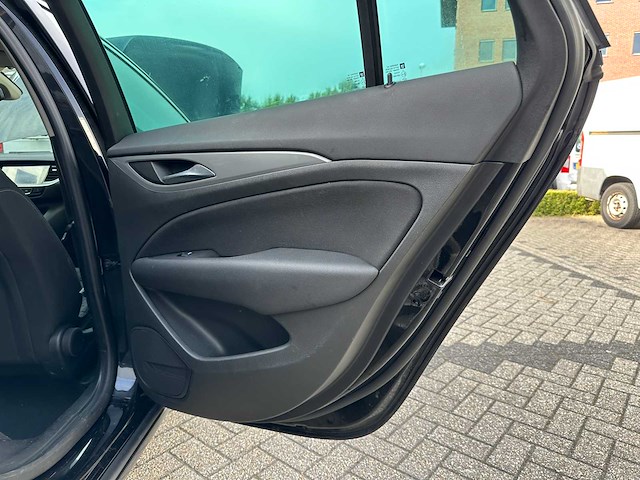 Opel insignia sports tourer 1.6 cdti business executive 136pk 2019, k-216-zv - afbeelding 26 van  38