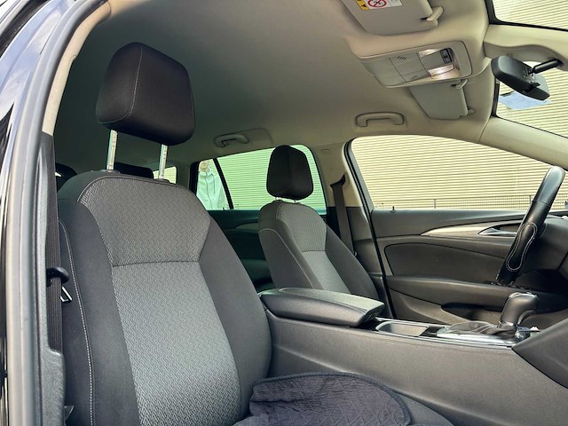 Opel insignia sports tourer 1.6 cdti business executive 136pk 2019, k-216-zv - afbeelding 30 van  38