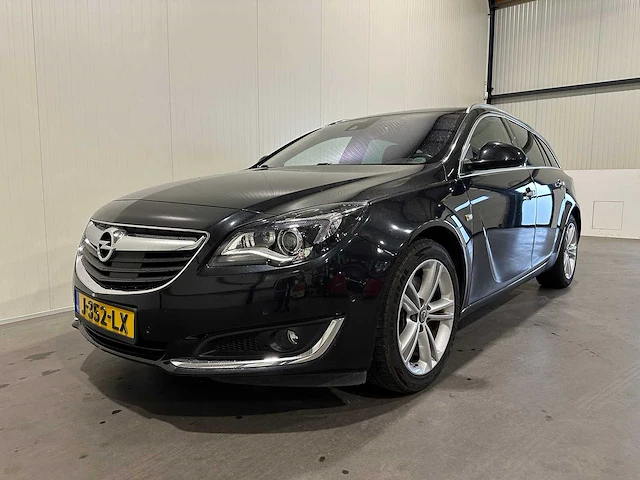 Opel insignia sports tourer 2.0 t cosmo 4x4 j-352-lx - afbeelding 1 van  21