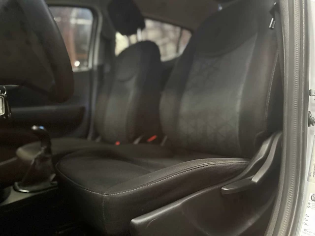 Opel karl 1.0 ecoflex 120 jaar edition, g-493-gv - afbeelding 2 van  15
