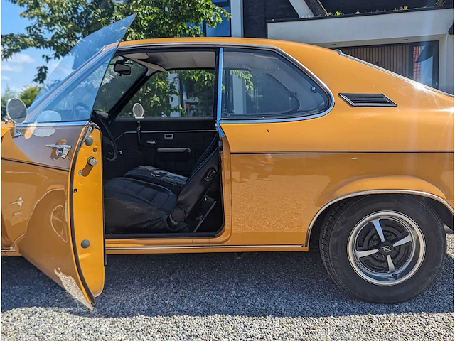 Opel manta 1900 de luxe 85-54-st - afbeelding 17 van  50