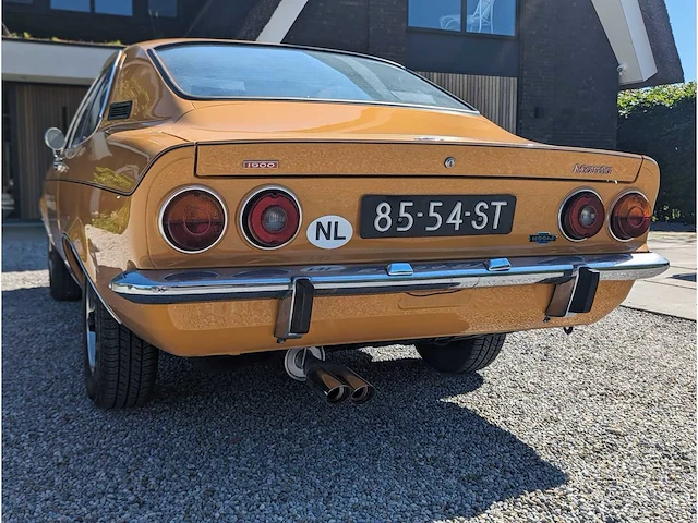 Opel manta 1900 de luxe 85-54-st - afbeelding 34 van  50
