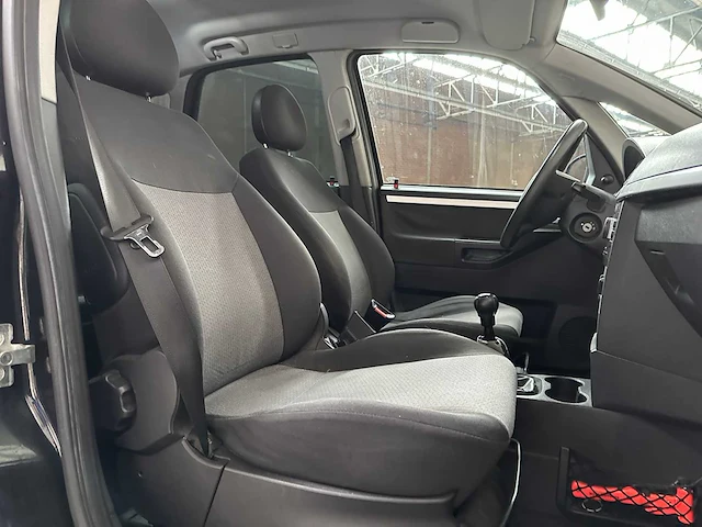 Opel meriva 1.4-16v enjoy 90pk 2004, 97-pt-gk - afbeelding 27 van  35