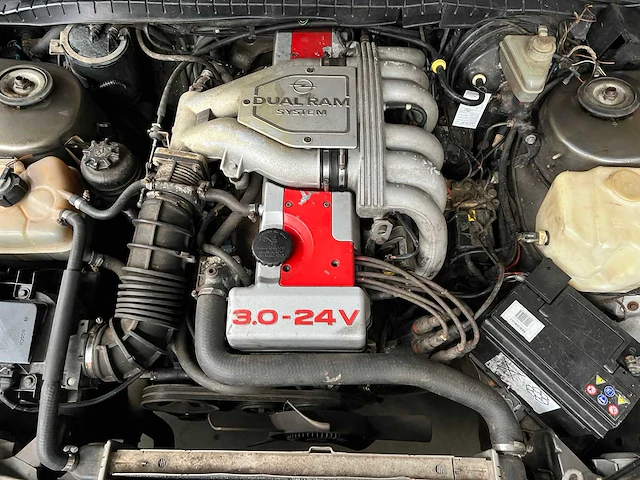 Opel omega 3000 24v 204pk 1989 - afbeelding 32 van  39