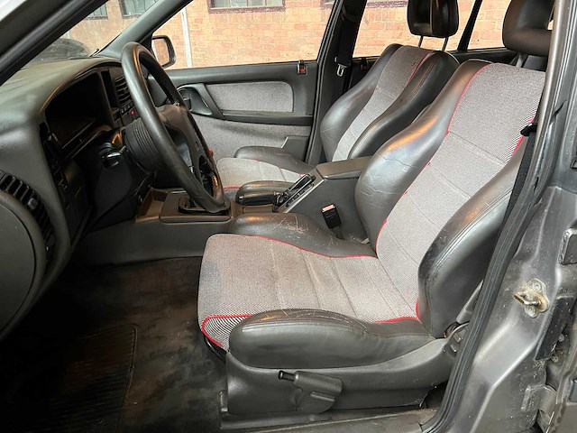 Opel omega 3000 24v 204pk 1989 - afbeelding 28 van  39