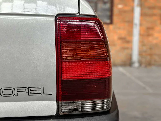 Opel omega 3000 24v 204pk 1991 - afbeelding 3 van  42