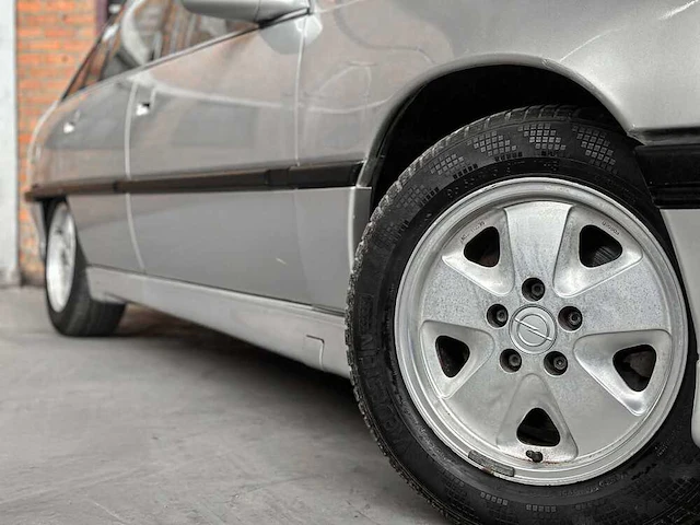 Opel omega 3000 24v 204pk 1991 - afbeelding 4 van  42