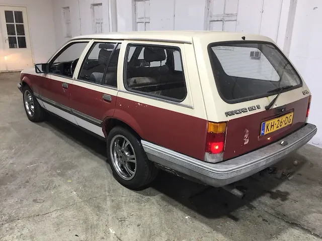 Opel record caravan 2.0s, kh-26-dg - afbeelding 3 van  19