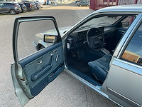 Opel rekord 2.0 s berlina oldtimer personenauto - afbeelding 12 van  29