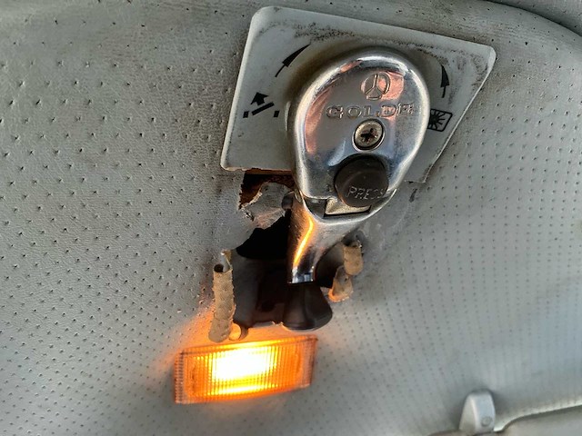 Opel rekord 2.0 s berlina oldtimer personenauto - afbeelding 20 van  29