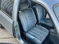 Opel rekord 2.0 s berlina oldtimer personenauto - afbeelding 23 van  29