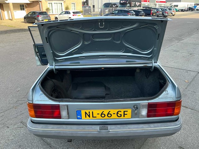 Opel rekord 2.0 s berlina oldtimer personenauto - afbeelding 26 van  29