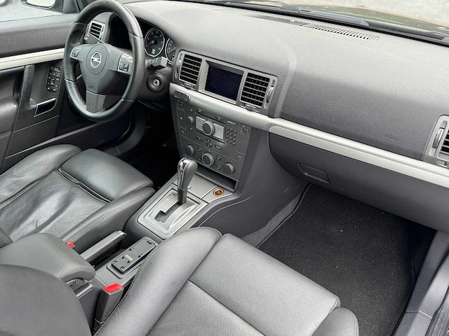 Opel signum 3.0 v6 cdti executive 8-kxb-76 - afbeelding 8 van  43