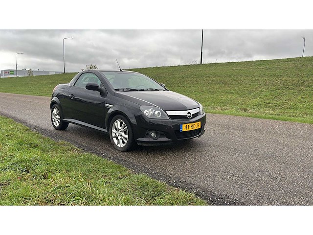 Opel tigra twintop 1.4-16v cosmo 2005 | 41-rd-jf i - afbeelding 12 van  13
