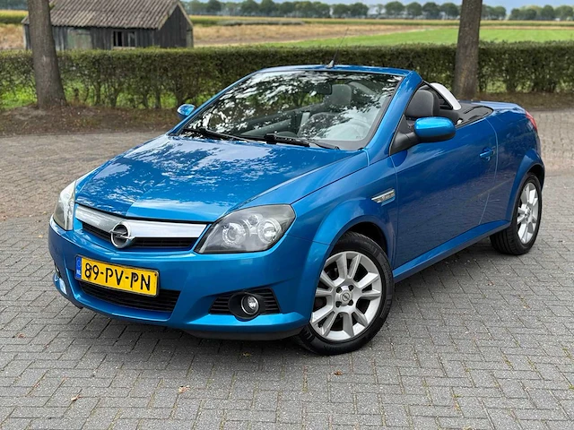 Opel tigra twintop 1.4-16v cosmo org nl nap 89-pv-pn - afbeelding 1 van  18