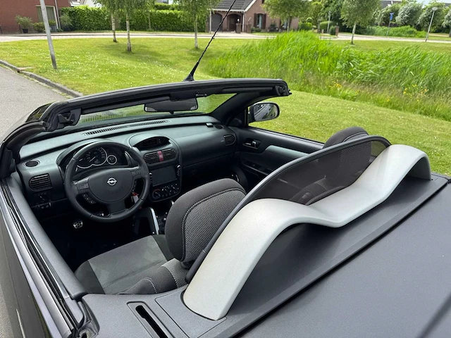 Opel tigra twintop 1.8-16v airco enjoy hx-952-h - afbeelding 18 van  29