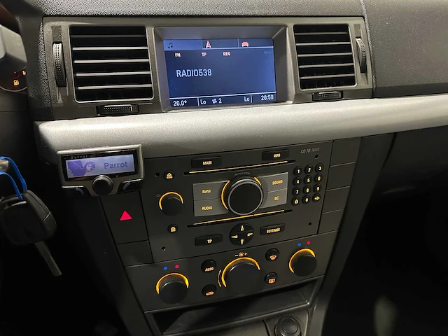 Opel vectra 1.8-16v v-line 21-rp-gk - afbeelding 7 van  17