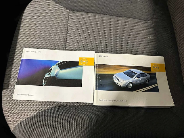 Opel vectra 1.8-16v v-line 21-rp-gk - afbeelding 8 van  17