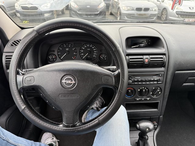 Opel vectra 1.8i xel 16v comfort, 2002 - afbeelding 8 van  30