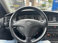 Opel vectra personenauto - afbeelding 5 van  16
