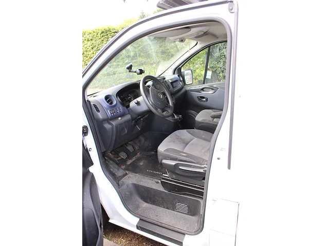 Opel vivaro 1.6 cdti l2h1 dc edition eco flex met kenteken v-499-dt. datum eerste toelating 8 februari 2017. - afbeelding 5 van  24