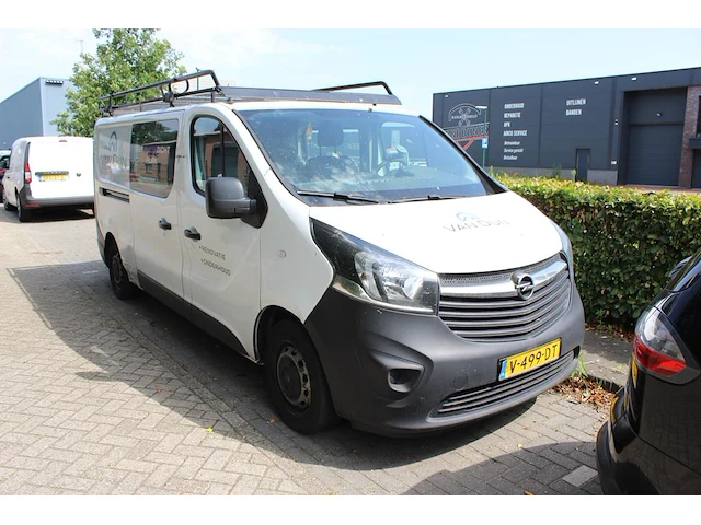 Opel vivaro 1.6 cdti l2h1 dc edition eco flex met kenteken v-499-dt. datum eerste toelating 8 februari 2017. - afbeelding 1 van  24