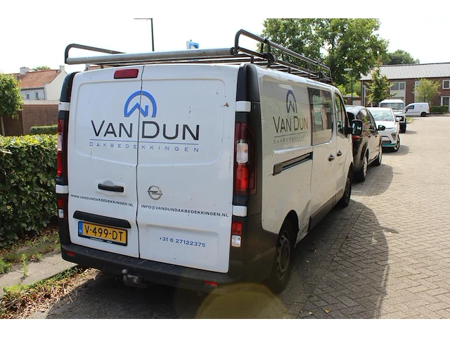 Opel vivaro 1.6 cdti l2h1 dc edition eco flex met kenteken v-499-dt. datum eerste toelating 8 februari 2017. - afbeelding 19 van  24