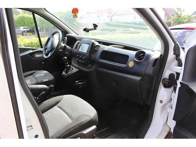 Opel vivaro 1.6 cdti l2h1 dc edition eco flex met kenteken v-499-dt. datum eerste toelating 8 februari 2017. - afbeelding 22 van  24