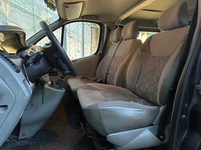 Opel vivaro 1.9 cdti l2h1 6-persoons 82pk 2004, 42-bp-tk - afbeelding 19 van  39
