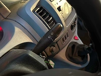 Opel vivaro 1.9 cdti l2h1 6-persoons 82pk 2004, 42-bp-tk - afbeelding 22 van  39