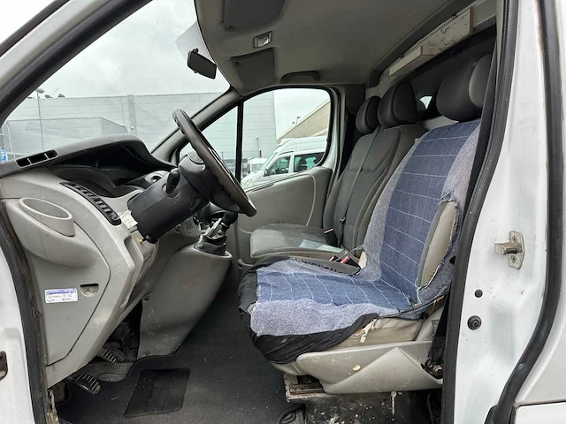 Opel vivaro 2.5 cdti 114pk 2008 bedrijfswagen, 90-vtr-9 youngtimer - afbeelding 11 van  32