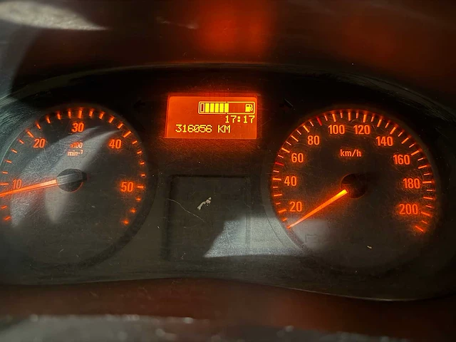 Opel vivaro 2.5 cdti l2h1, 3-vjd-04 - afbeelding 2 van  14