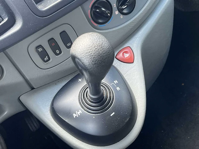 Opel vivaro 2.5 cdti l2h1 dc van | 5-vkb-18 - afbeelding 18 van  24
