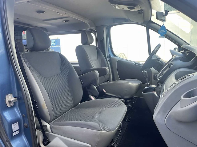 Opel vivaro 2.5 cdti l2h1 dc van | 5-vkb-18 - afbeelding 22 van  24