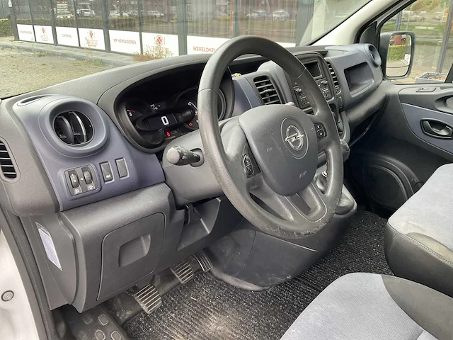 Opel vivaro bedrijfswagen - afbeelding 8 van  19
