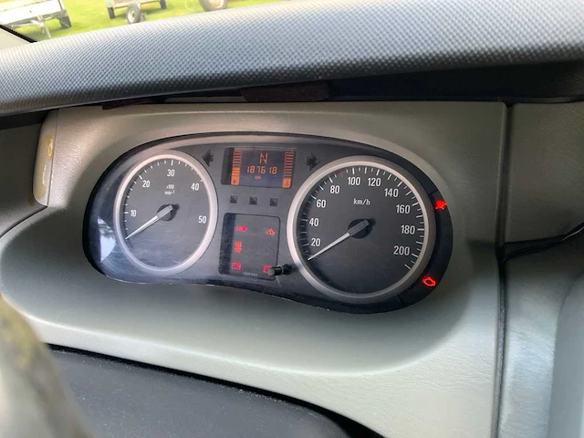 Opel vivaro bedrijfswagen - afbeelding 21 van  36