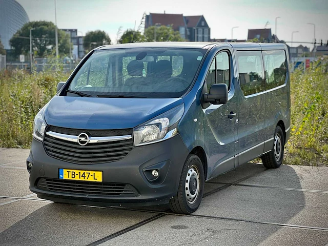 Opel vivaro combi 1.6 cdti biturbo 9persoons; tb-147-l - afbeelding 1 van  15