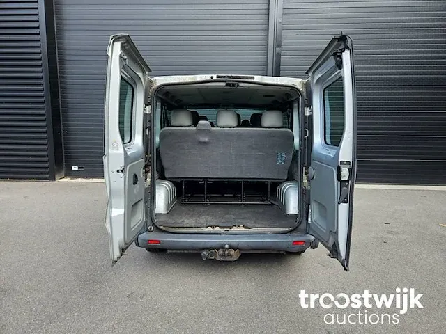 Opel vivaro combi 1.9 dti l1h1 78-lx-kn - afbeelding 17 van  18