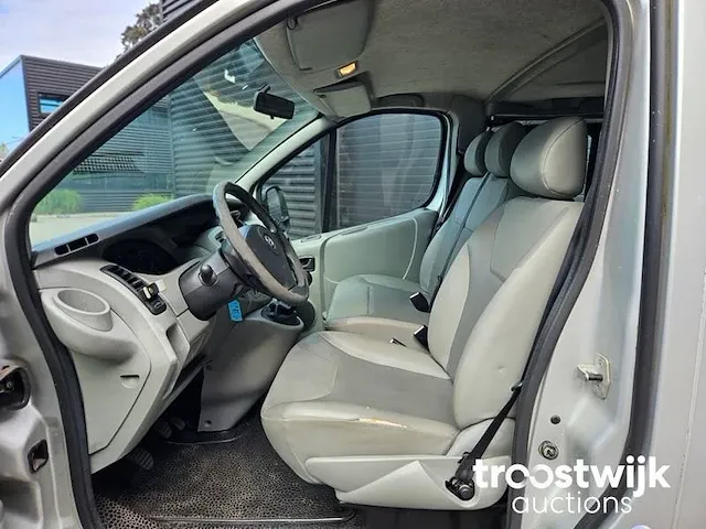 Opel vivaro combi 1.9 dti l1h1 78-lx-kn - afbeelding 18 van  18